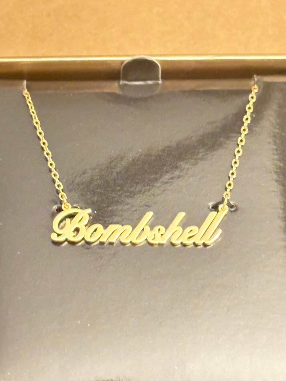 Victoria’s Secret Bombshell Gold Tone Necklace NIB